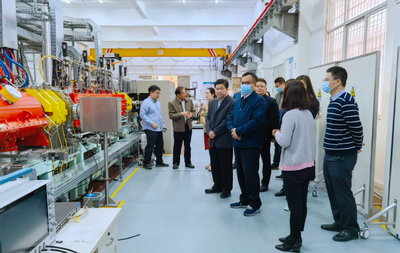 省政府發(fā)展研究中心調(diào)研組來(lái)校調(diào)研